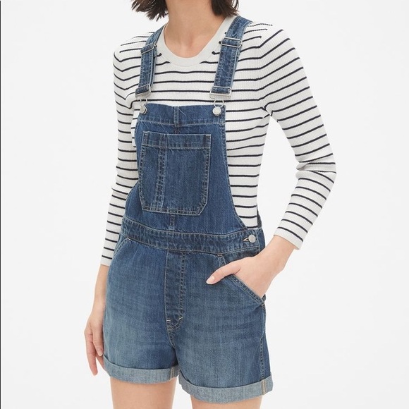 GAP Denim Overall Shorts - Picture 2 of 12
